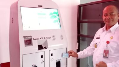 Cara Cetak KTP dan KK dengan Mesin ADM