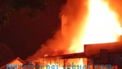 Si Jago Merah Hanguskan Toko Springbed