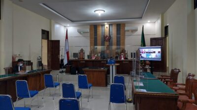 Dituntut 8,5 Tahun, Mantan Kadisdik Seret Dua Orang