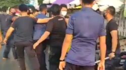 BPBD Bandarlampung membawa pedagang kaki lima karena tidak menggunakan masker. Foto : screenshot video amatir