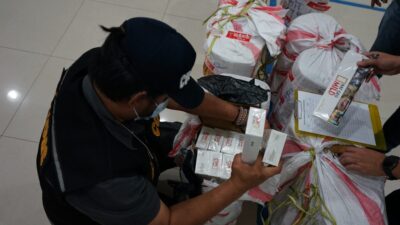 Bea Cukai Gagalkan Peredaran 2,2 Juta Batang Rokok Ilegal