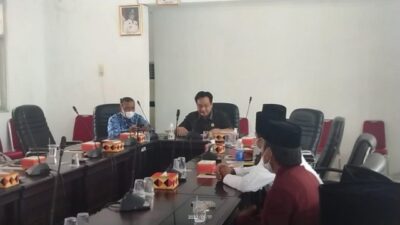 Komisi I DPRD Lamsel RDP Bersama Tokoh Beringin Raya