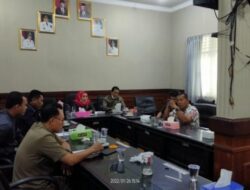 Komisi III DPRD Lamsel Minta Rekanan Komitmen Perbaiki Jalan