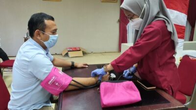 Jajaran Anggota DPRD Lamsel Mulai Vaksin Booster