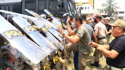 Satpol PP Provinsi Lampung Gelar Latihan Bersama Penanganan Unjuk Rasa