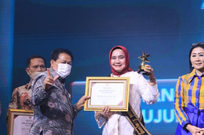 Bunda Literasi Provinsi Lampung Sabet Penghargaan Nugra Jasa Dharma Pustaloka 2022