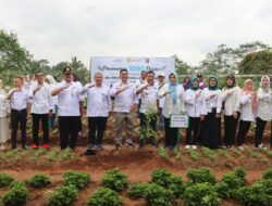 Pemprov Lampung dan DPRD Lampung Ikuti Penanaman 1000 Pohon Buah Secara Serentak
