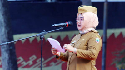 Asisten Pemerintahan dan Kesra Eka Riantinawati Minta Kepala OPD Rutin Cek Absensi Pegawai