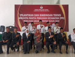 Hadiri Pelantikan PPK, Wakil Ketua DPRD Lamsel :”Jaga Profesionalisme Agar Sukses Pemilu 2024″
