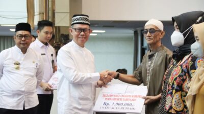 Dewan Pengurus Korpri Provinsi Lampung Serahkan Bantuan dan Tali Asih Kepada Sejumlah ASN Purna Bakti