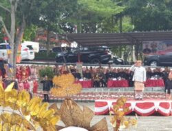 Pakai Baju Adat Lampung, Nanang Pimpin Upacara Hardiknas 2023