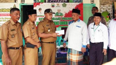 Bupati Lampung Selatan dan Baznas Kembali Serahkan Program Bedah Rumah di Kecamatan Ketapang