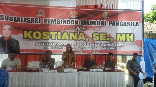 Senator Kostiana Edukasi Pentingnya memahami Pancasila di Tengah Masyarakat Waykandis