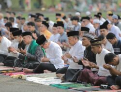 Gubernur Arinal Shalat Idul Adha Bersama Masyarakat di Lapangan Saburai
