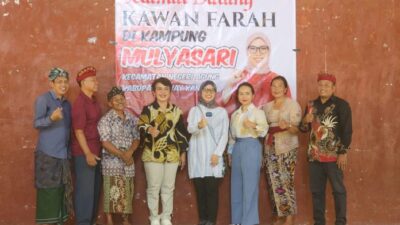 Condrowati Bersama Farah Beri Bantuan ke Umat Hindu di Way Kanan