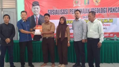 DPRD Lampung Syarif Hidayat Gelar Sosialisasi Ideologi Pancasila Bersama Siswa SMK 2 Mei