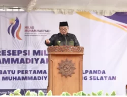 Gubernur Arinal Hadiri Resepsi Milad Muhammadiyah ke-111 dan Lakukan Peletakan Batu Pertama Pembangunan Masjid Galpanda Pondok Muhammadiyah di Sidomulyo, Lampung Selatan