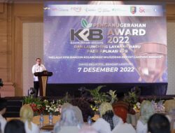 Gubernur Arinal Berikan Anugerah KPB Award Tahun 2023 kepada Seluruh Stakeholder yang Berperan dalam Percepatan Implementasi Program KPB di Provinsi Lampung