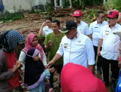 Bupati Nanang Lampung Selatan Bantu Dua Rumah Roboh Milik Warga Tanjung Agung-Katibung Tahun 2024