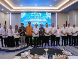 Sekdaprov Fahrizal Buka Raker Forum Investasi Lampung Berharap Investasi yang Masuk ke Lampung Dapat Buka Lapangan Kerja Baru dan Serap Tenaga Kerja Lokal Tahun 2024