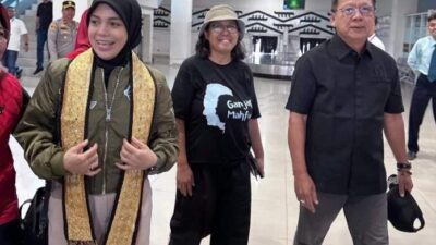 Mingrum Gumay Sambut Siti Atiqoh di Bandara Raden Intan II Tahun 2024