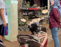 Lesty Putri Utami Kunjungi Korban Banjir di Lampung Selatan