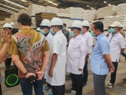 Jaga Pasokan Pangan, DPRD Lamsel Dampingi Mendag Tinjau PT Charoen Pokphand Feedmill