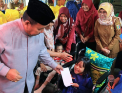 Gubernur Arinal Luncurkan Operasi Pasar Beras Medium di Kota Metro, Juga Bagikan Bantuan Sembako dan Kursi Roda Tahun 2024