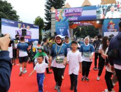 Gubernur Arinal dan Ibu Riana Bersama Ribuan Peserta Ramaikan Lampung Half Marathon 2024, Acara Berlangsung Meriah dengan Kehadiran Artis Soraya Larasati dan Ricky Perdana Tahun 2024