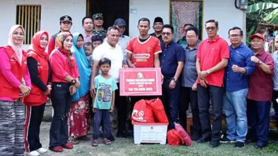 Nanang Ermanto Kembali Salurkan Bantuan 6 Unit Bedah Rumah di Kecamatan Jati Agung