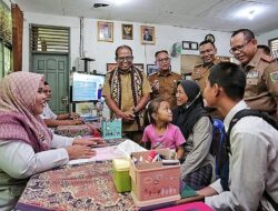 Pj. Gubernur Lampung Tinjau Pelaksanaan PPDB dan Daftar Ulang di Sejumlah Sekolah di Lampung Tengah