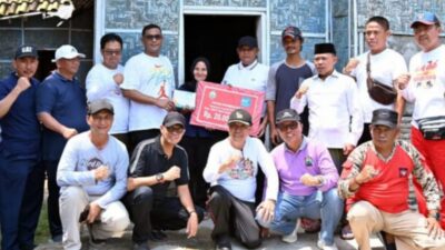 Nanang Ermanto Berkomitmen Entaskan Kemiskinan Ekstrem, Bedah 6 Rumah di Kecamatan Kalianda