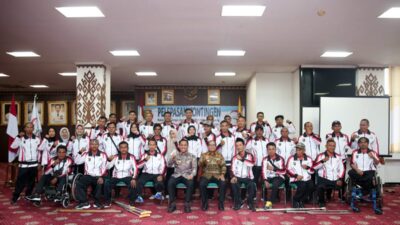 Pj. Gubernur Samsudin Lepas Kontingen Atlet Disabilitas Provinsi Lampung Ikuti Pekan Paralimpiade Nasional XVII di Solo