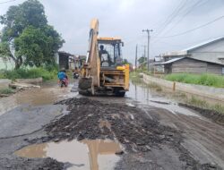 Dinas BMBK Lampung Lakukan Perbaikan Ruas Jalan Provinsi Liwa – Batas Sumsel