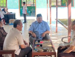 Tegur Sapa Staf Camat Kedondong, Suriansyah Harap PSU Jadi Pesta Demokrasi yang Bersih