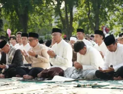 Ketua DPRD Lampung Sholat Idul Adha Berjamaah