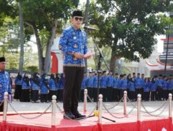 Bupati Egi Tekankan Disiplin dan Semangat Kolektif ASN di Upacara Bulanan