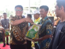 Ketua DPRD Provinsi Lampung Hadiri Kegiatan Tanam Padi Bersama Forkopimda