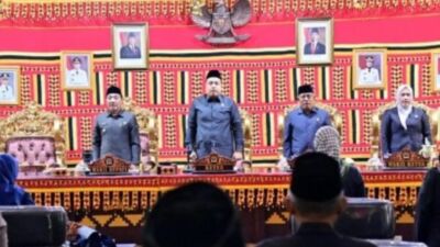 DPRD Lamsel Serahkan Rekomendasi LKPJ 2025