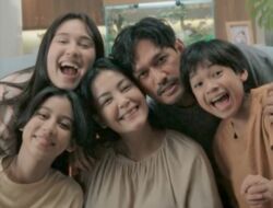 Sinopsis Film Yang Lain Boleh Hilang Asal Kau Jangan