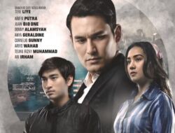 Film Rembulan Tenggelam Di Wajahmu Versi Extend Tentang Apa?