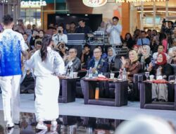 Ketua Dekranasda Lampung Hadiri Fashion Show Lampung Begawi 2026