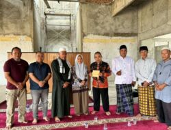 Ketua DPRD Lamsel Salurkan Bantuan Pembangunan Masjid Taqwa Perum GNL Natar